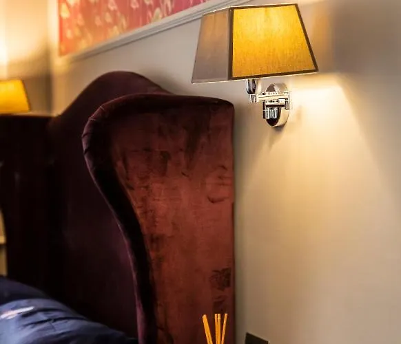 Gasthuis Relais San Lorenzo In Lucina Rome
