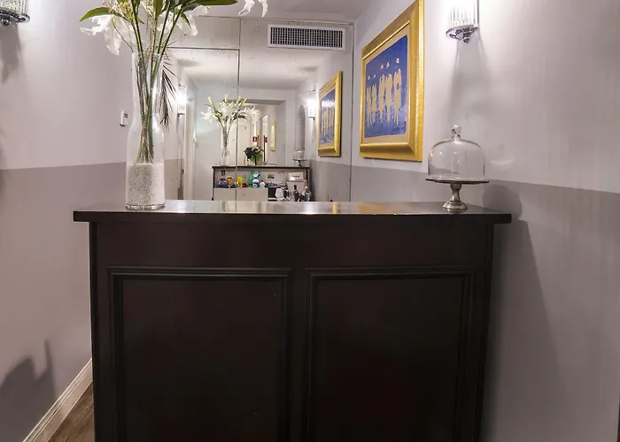 Gasthuis Relais San Lorenzo In Lucina Rome