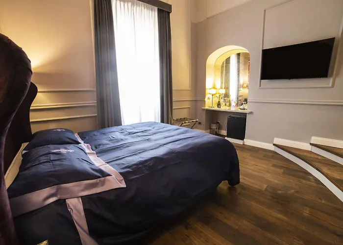 בית הארחה Relais San Lorenzo In Lucina רומא